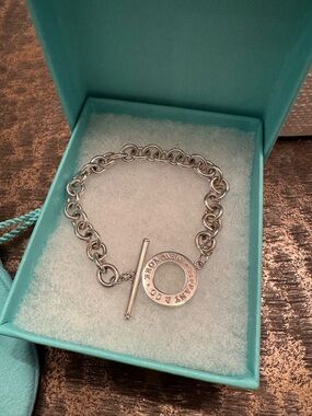 Tiffany & Co - Toggle Bracelet